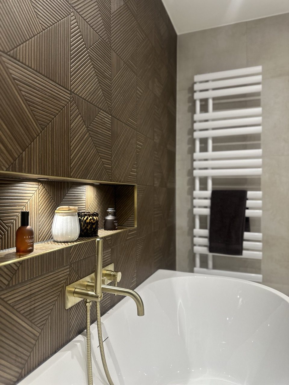 Geometric wood & brass — photo 6